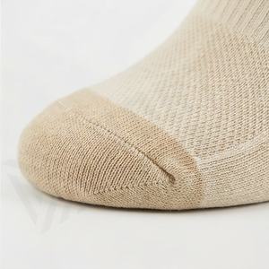 Chaussettes de compression à coussin léger, marque privée, hauteur genou, en nylon, couleur personnalisée, respirantes, pour l'entraînement sportif et la performance athlétique - Product Image 6
