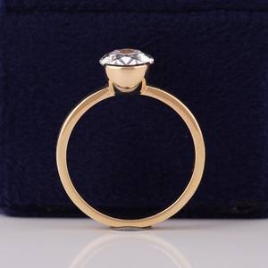 Anillo solitario moderno de diamante ovalado cultivado en laboratorio, hecho a mano, con media engaste en bisel, de oro amarillo de 14k, para mujer, regalo de boda para dama de honor, amuleto. - Product Image 3