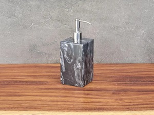 Elegante dispensador de jabón de mármol con bomba, perfecto para loción humectante, lavado de manos en salones y como accesorio decorativo para el baño. - Product Image 5