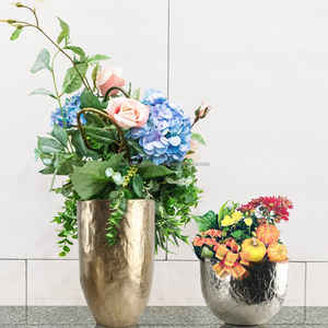 Vase de table contemporain moderne en fer forgé fait main, pièce décorative élégante pour la maison, le bureau, le sol ou le mur WONDER OVERSEAS - Product Image 3