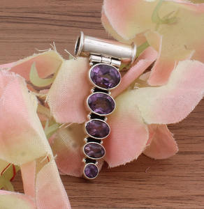 Colgante Vintage de Amatista Natural con Corte Ovalado y Engaste en Bisel, Plata de Ley 925 Bañada en Platino, Joyería Fina Unisex - Product Image 5