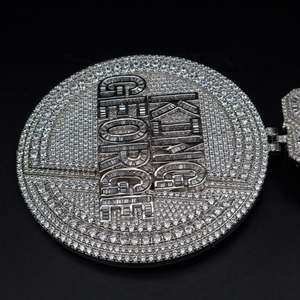 Pendentif élégant en moissanite et diamant, en argent sterling 925, collier tendance pour hommes et femmes, disponible au prix export. - Product Image 4