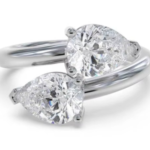 Bague à deux pierres en diamant poire 0,40 ct, diamant de laboratoire en platine jaune, blanc, rose - Product Image 1