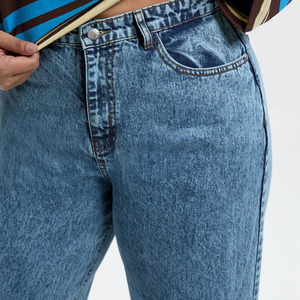 Jeans en denim délavé sur mesure OEM, taille haute, jambe large, grande taille, pour femme, coupe ample, style décontracté, en coton doux, longueur complète - Product Image 4