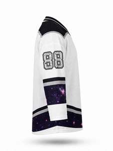 Camiseta de hockey sobre hielo blanca personalizada por sublimación, con mascota de mapache, ribete galáctico, cuello con cordones, uniforme de equipo extragrande, transpirable, deportivo - Product Image 5