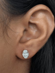 Pendientes de Diamantes Cultivados en Laboratorio, Ovalados, 2.60 Ct, Oro, Diseño Clásico de Perno, Engaste de Cuatro Puntas, Joyería Fina para Mujer - Product Image 1