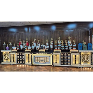 Barra de servicio tipo buffet de acero inoxidable y dorado - Product Image 1