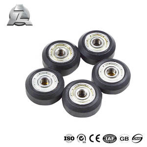 Kit di Ricambio per Stampante 3D: Profilo Lineare Nero con Ruote a V per Mini V Plate - Product Image 3