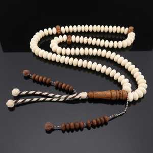 Tasbih Shadhili Moderno Hecho a Mano con 100 Cuentas de Hueso, Ecológico, para Oración Dhikr, Misbaha 302167 - Product Image 1