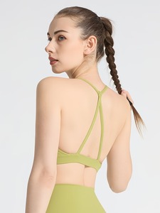 Soutien-gorge de sport pour femme, coupe courte, dos en Y, pour yoga et course, avec coussinets amovibles, sans armatures, en tissu interlock lisse, personnalisable - Product Image 2