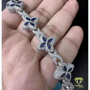 สร้อยข้อมือเทนนิสลายโคลเวอร์ประดับเพชรหรูหรา พร้อมเพชร VVS ผลิตในห้องปฏิบัติการ ชุบทอง 14K เงินแท้ 925 ดีไซน์แบบเชื่อมต่อ เหมาะสำหรับทุกเพศทุกวัย ใส่ไปงานปาร์ตี้ได้ - Product Image 5