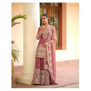 Traje pakistaní para mujer, diseño étnico en tela de seda gruesa para bodas, festivales, fiestas y ocasiones especiales. - Product Image 1