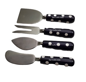 Ensemble de cuisine de haute qualité Ustensiles à fromage Résine faite Poignée créative et acier inoxydable avec ensemble de couteaux à fromage plaqué argent - Product Image 1