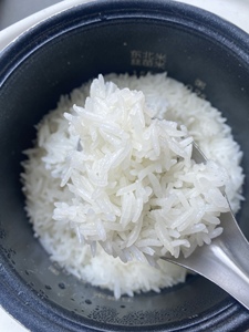 ข้าวพรีเมียม ST25 เมล็ดยาว หอมหวาน ข้าวเวียดนาม สำหรับขายปลีกและขายส่งในเวียดนามและทั่วโลก - Product Image 4