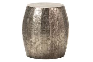 Table d'appoint décorative en métal martelé avec finition texturée et structure solide pour une décoration intérieure audacieuse - Product Image 2