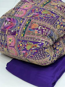 ผ้าพิมพ์ลายพรีเมียม ผ้าฝ้ายปักลายดอกไม้เนื้อวอยล์ นุ่ม เบา ใช้สำหรับตัดเย็บเสื้อผ้า - Product Image 1