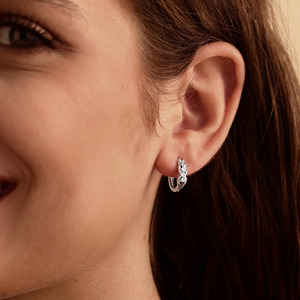 Pendientes de Aro Delicados con Diamantes Creados en Laboratorio, Certificados por IGI, Claridad VS1, Oro de 14K, para Bodas, Fiestas y Uso Diario, a la Moda - Product Image 3