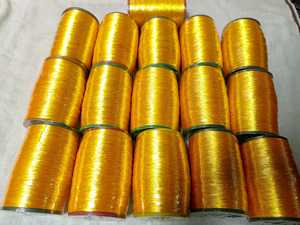 Hilo Elástico Dorado de Primera Calidad Hecho con Fibra Metálica para Bordado, Costura, Apliques, Insignias, Uniformes y Decoración - Product Image 3