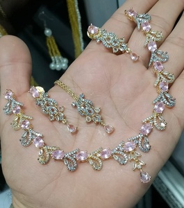 Nueva Colección de Joyería de Diseño, Conjuntos de Collar y Aretes de Cristal, Regalo de Compromiso, Diseños y Colores Personalizados - Product Image 5