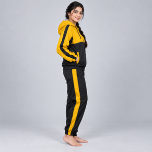 Custom <b>Women</b> <b>Windbreaker</b> Tracksuit Made with Durable Fabric Offers Comfortable Fit <b>Women</b> <b>Windbreaker</b> Tracksuit for Daily Wear - Product Image 2