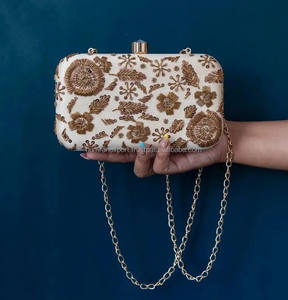 Embrayage de broderie nuptiale Zardozi embrayages de luxe-Fabriqué en Inde 2024 best-seller embrayages de broderie de luxe - Product Image 2