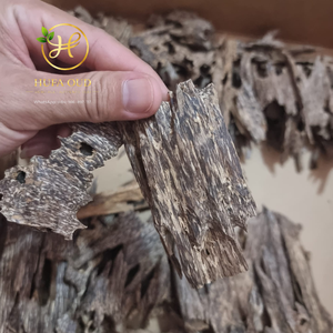 Natural Agarwood Chips Natural Wild Insects Leak <b>Incense</b> Stick Thick Oud Chips Oud Wood From Vietnam - Product Image 2