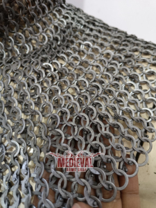 ปลอกคอเหล็กกล้าอ่อนยุคกลาง ทำด้วยมือ ตกแต่งด้วยหนัง แหวนรีเวทแบบแบนขนาด 9 มม. ชุดเกราะอัศวิน ปลอกคอป้องกันคอ สำหรับเทศกาลตรุษจีน - Product Image 5