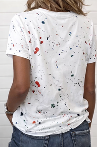 T-shirt à manches courtes décontracté pour femme avec imprimé graphique de gouttes de peinture et graffiti artistique - Product Image 2