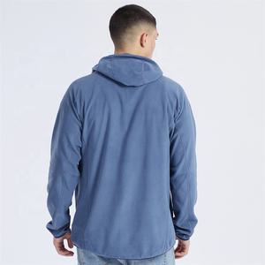 Vestes polaires modernes bleues pour hommes avec sweats à capuche Design élégant et léger Parfait pour les activités de plein air et les vêtements décontractés - Product Image 2