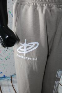 Pantalon de survêtement homme 2026 personnalisé avec logo, respirant, coupe ajustée, séchage rapide - URBAN PRODUCTIONS - Product Image 4