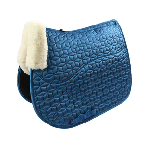 Produits d'équitation de haute qualité, tapis de selle pour chevaux, tapis de selle en velours haut de gamme personnalisé, couverture de selle avec fourrure - Product Image 1