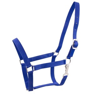 Cabestro Ecuestre Premium de Nailon y Cuero con Diseño Estampado, Banda Nasal Acolchada de Piel Sintética y Correas para las Mejillas - Product Image 6