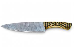 Couteau de chef artisanal en acier Damas torsadé avec manche en résine nid d'abeille jaune - Product Image 4