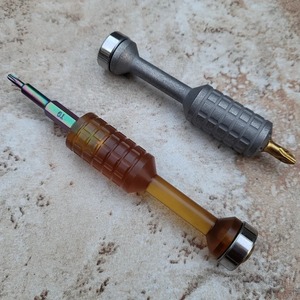 Pinzas de Titanio para Cirugía de Párpados, Pinzas de Masaje para Glándulas de Meibomio, Pinzas Oftálmicas con Agarre Ergonómico, Clase II - Product Image 1
