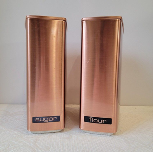 Dos Elegantes Recipientes Altos y Delgados de Cobre Pulido a Prueba de Humedad con Tapa Abatible, Diseño Clásico Hecho a Mano para Almacenar Azúcar - Product Image 1