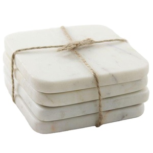 Ensemble de sous-verres en marbre blanc ensemble de 4 sous-verres carrés en marbre pour les mariages du nouvel an anniversaires cadeaux de pendaison de crémaillère pierre - Product Image 1