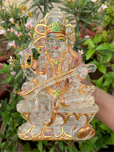 Estatua de Saraswati de Cristal de Cuarzo Transparente, Tallada y Pintada a Mano, Ídolo de la Diosa Hindú, Decoración Espiritual para el Hogar, Venta al por Mayor - Product Image 1