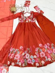 Magnifique robe Anarkali indienne pakistanaise en tissu organza, imprimé floral fantaisie, pour fêtes, mariages, occasions décontractées, vêtements traditionnels pour femmes. - Product Image 2