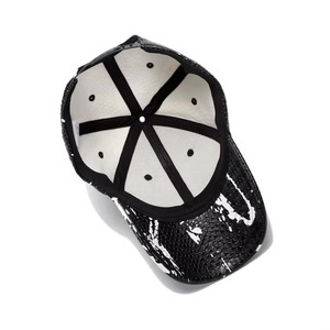 Gorra de Béisbol Unisex con Estampado de Piel de Serpiente, Ajustable, de 6 Paneles, Tipo Trucker, en Negro y Blanco, para Viajes y Deportes al Aire Libre - Product Image 6