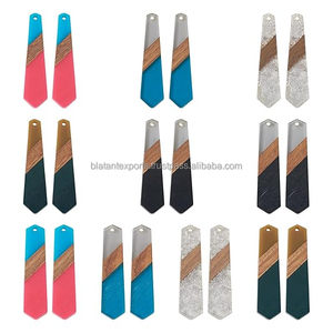Pendientes de resina de madera minimalistas chapados en oro Diseños clásicos únicos-Estilos de aro de gota de tachuelas para fiesta - Product Image 4
