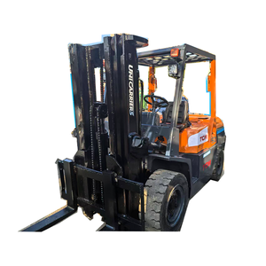 Chariot élévateur diesel/GPL/essence 3-7 tonnes TCM du Japon avec moteur, boîte de vitesses, pompe et roulement, puissant pour mines, construction et ports - Product Image 1