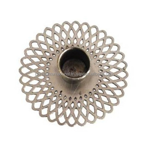 Bougeoir votif en fer avec finition en or antique pour l'éclairage de la décoration de la maison et d'autres bocaux de bougeoirs - Product Image 1