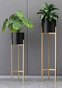 Support de pot en métal personnalisé avec pot noir, design artisanal durable pour pots lourds et décoration intérieure élégante - Product Image 5