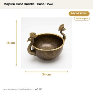 Bol décoratif en laiton antique Mayura avec poignées sculptées, fait main, 34 cm, pour la décoration de la maison, les hôtels et les mariages - Product Image 4
