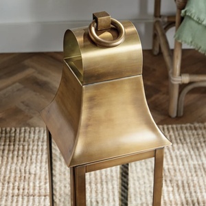 Lanterne porte-bougie moderne de luxe en laiton antique pour décorations de sol à domicile – Vente en gros - Product Image 2