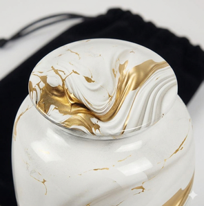 Urne funéraire Eternal Peace pour cendres - Urne en métal taille adulte avec couvercle sécurisé - Product Image 4