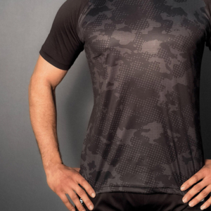 T-shirt décontracté pour homme à col rond et manches courtes, coupe classique, motif tricoté, 100 % polyester, séchage rapide, anti-boulochage, respirant, logo frontal - Product Image 4