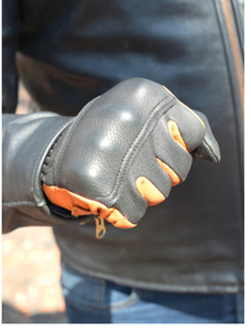 Gants de moto personnalisés |   Évacuation de l'humidité par découpe laser pour une circulation d'air optimale |   Prix d'exportation en gros - Product Image 5