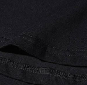 เสื้อยืดโอเวอร์ไซส์สีดำสำหรับผู้ชาย พิมพ์ลายตัวอักษรด้านหลัง ผ้าฝ้าย 100% ระบายอากาศได้ดี แขนสั้น เหมาะสำหรับใส่ในฤดูร้อน - Product Image 4