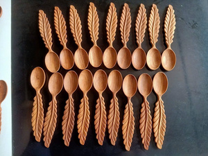 Cuillères à café en bois naturel en vrac, cuillères à thé vintage, cuillères à dessert, agitateurs à café, vaisselle écologique - Product Image 3